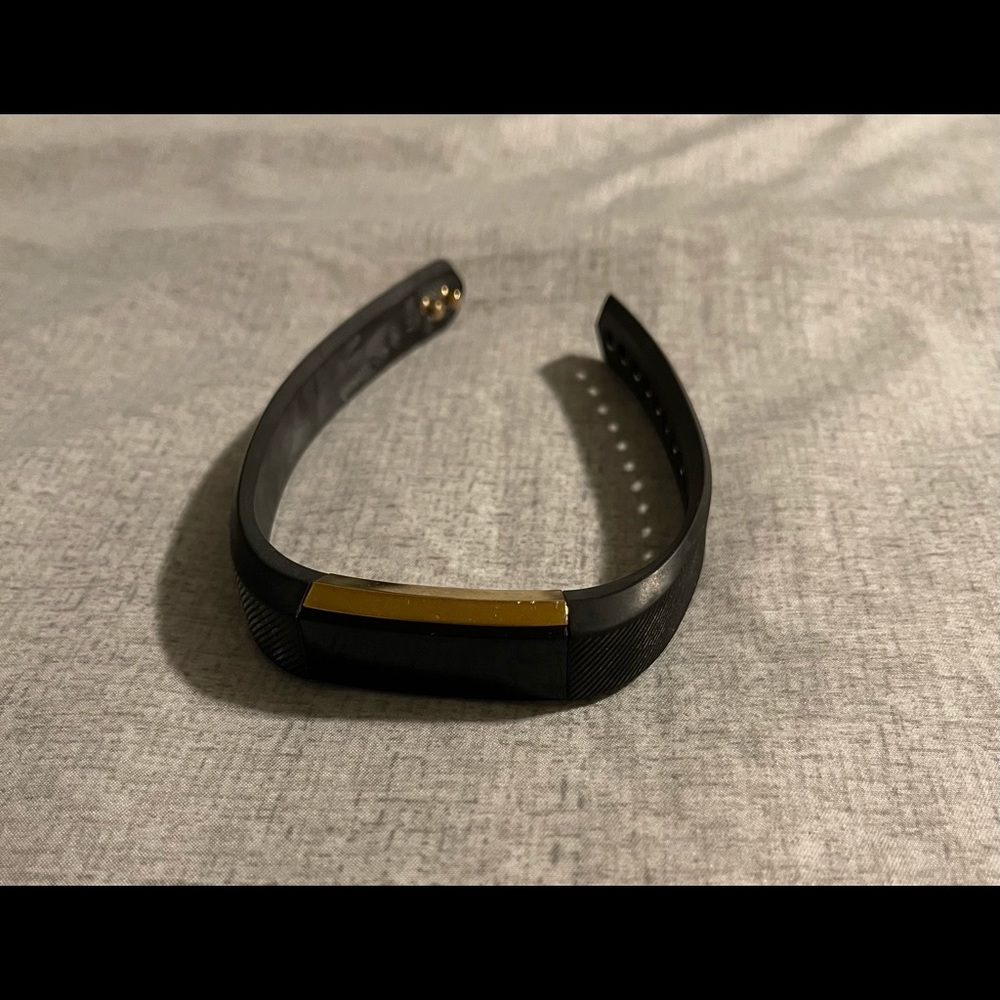 FitBit Alta Fitness Tracker